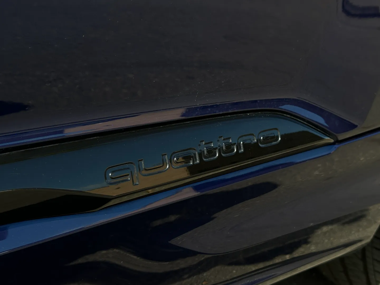 Audi SQ7 — photo 15