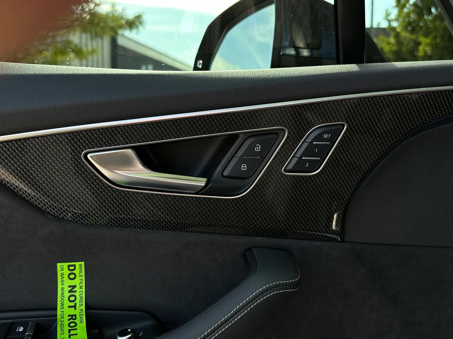 Audi SQ7 — photo 33