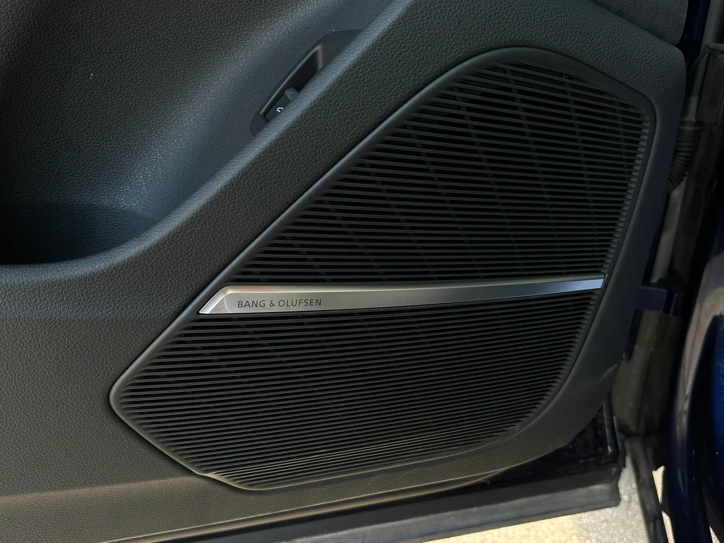 Audi SQ7 — photo 35