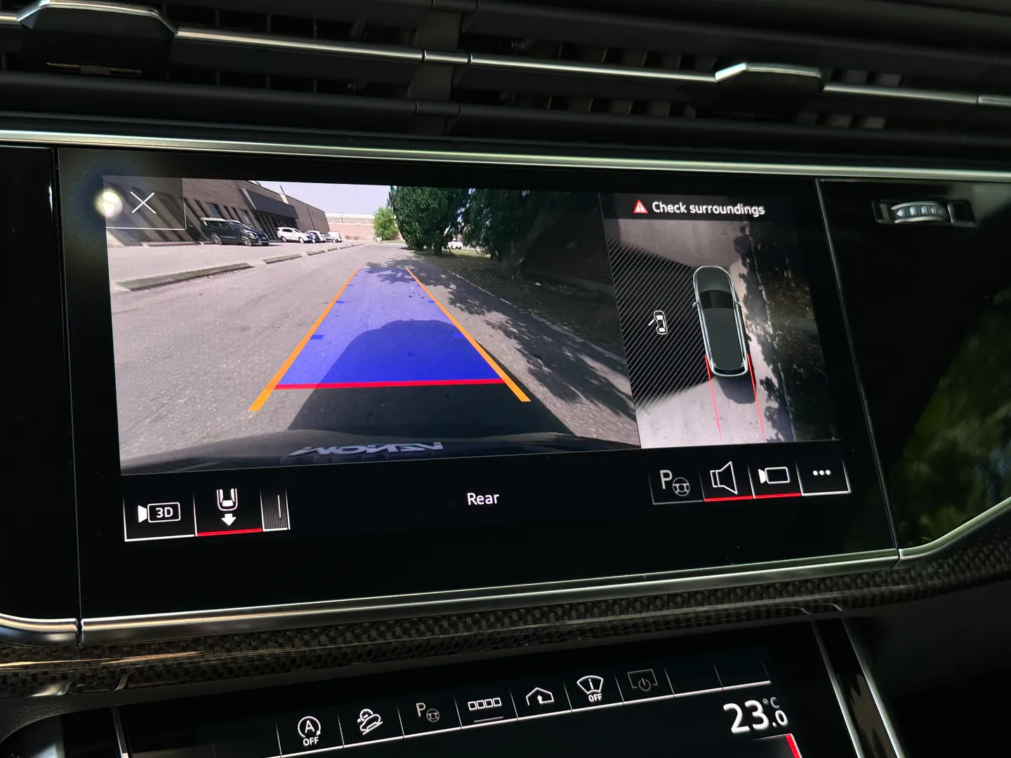 Audi SQ7 — photo 45