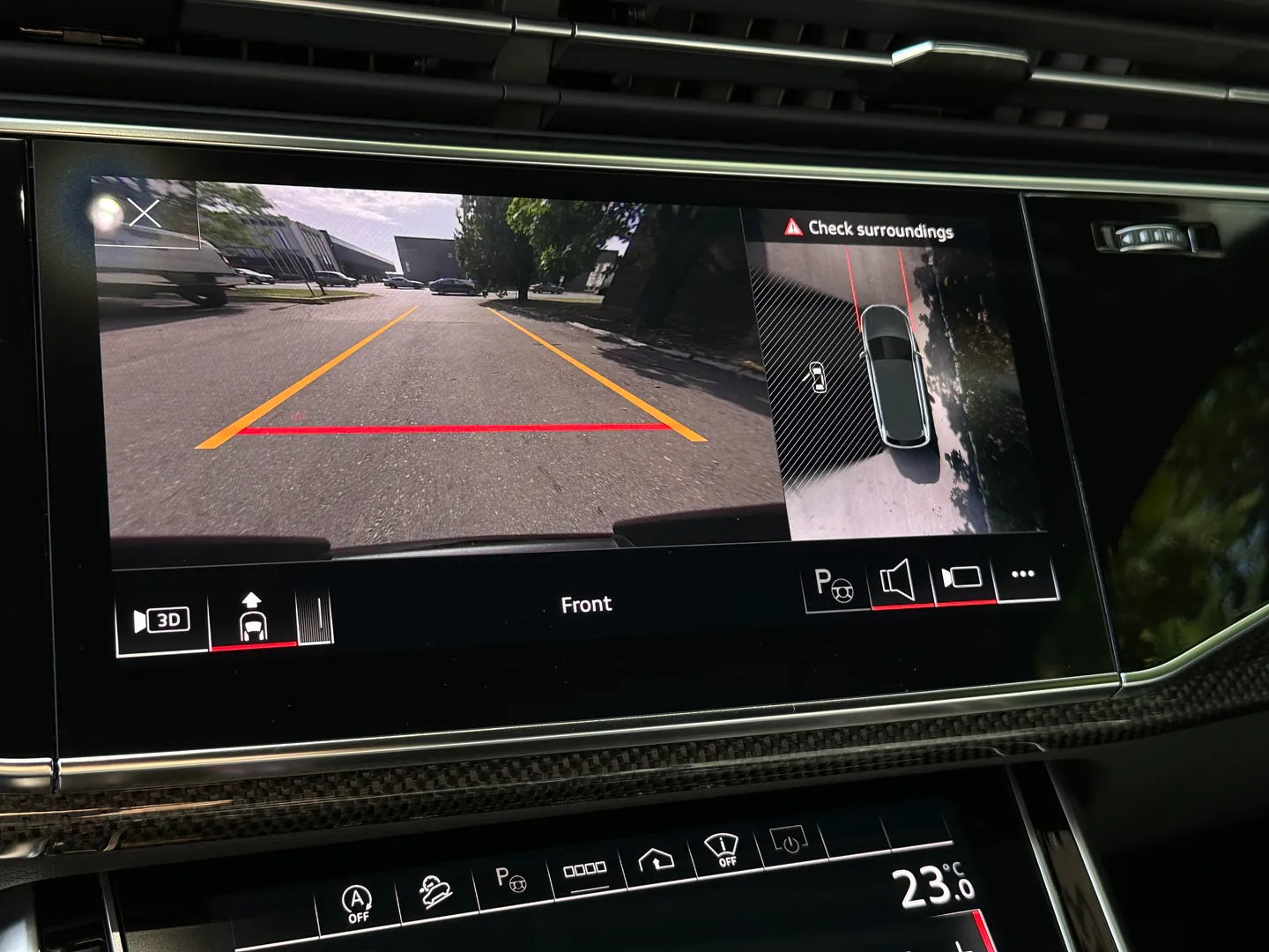 Audi SQ7 — photo 46