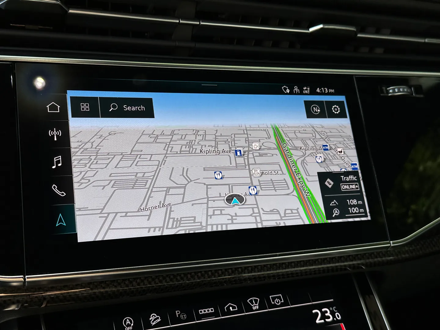 Audi SQ7 — photo 48