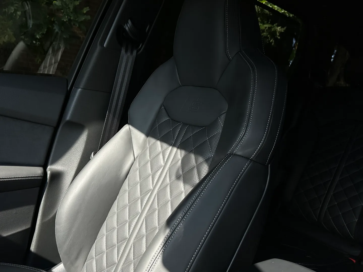 Audi SQ7 — photo 62