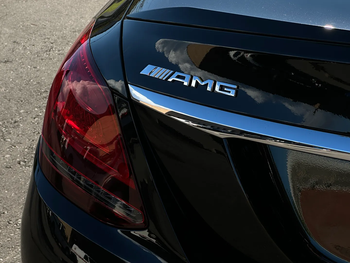 Mercedes Benz C63 S AMG Sedan — photo 20