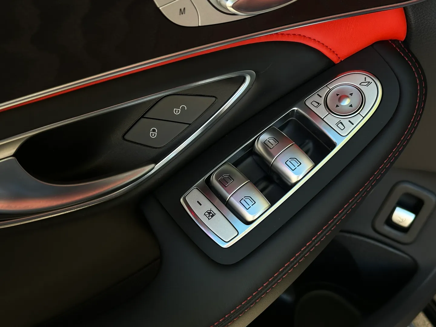 Mercedes Benz C63 S AMG Sedan — photo 34