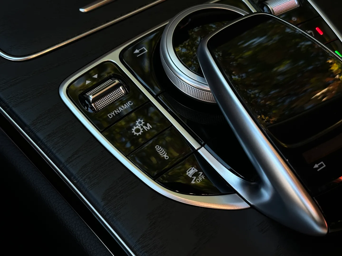 Mercedes Benz C63 S AMG Sedan — photo 38