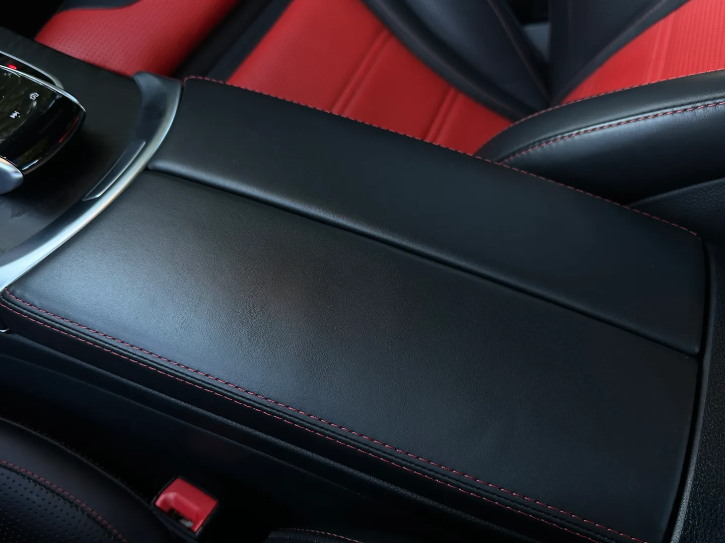 Mercedes Benz C63 S AMG Sedan — photo 45