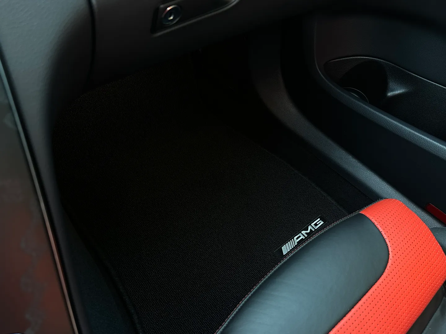Mercedes Benz C63 S AMG Sedan — photo 49