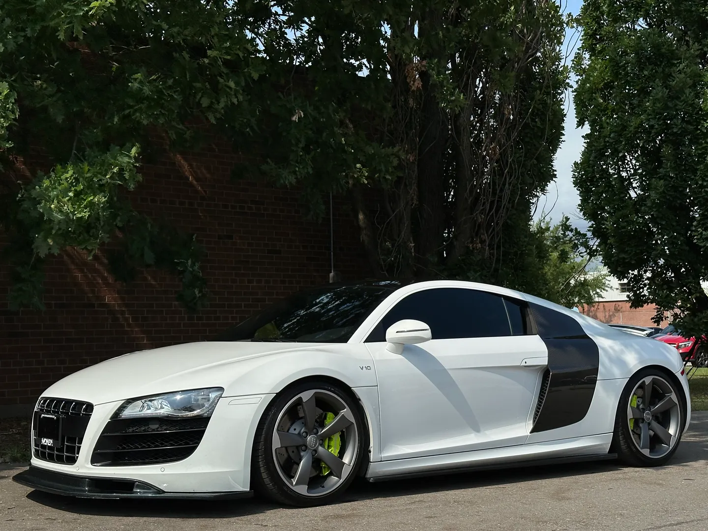 Audi R8 V10 Gated 6 Speed Manual Coupe — photo 8