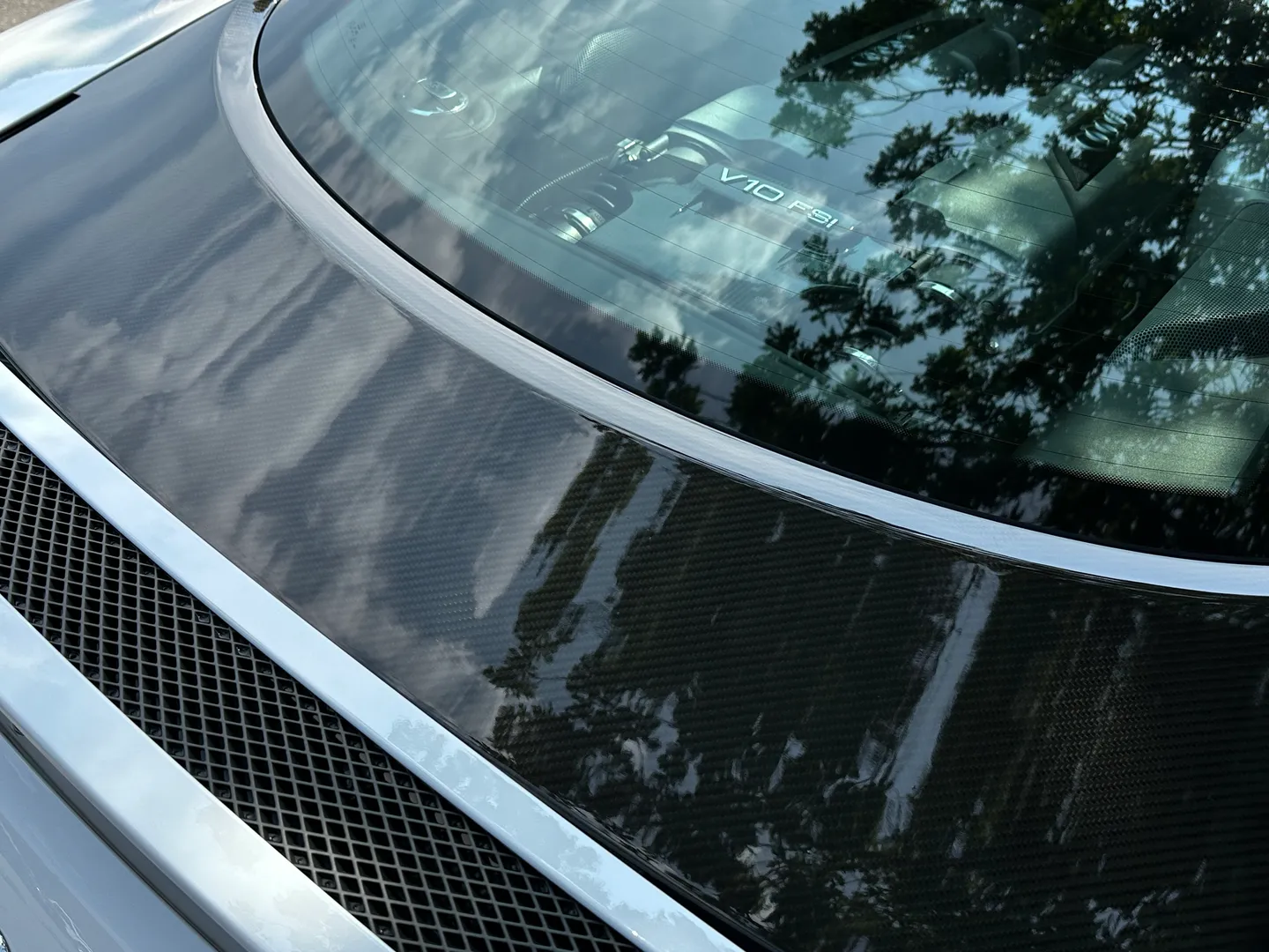 Audi R8 V10 Gated 6 Speed Manual Coupe — photo 21