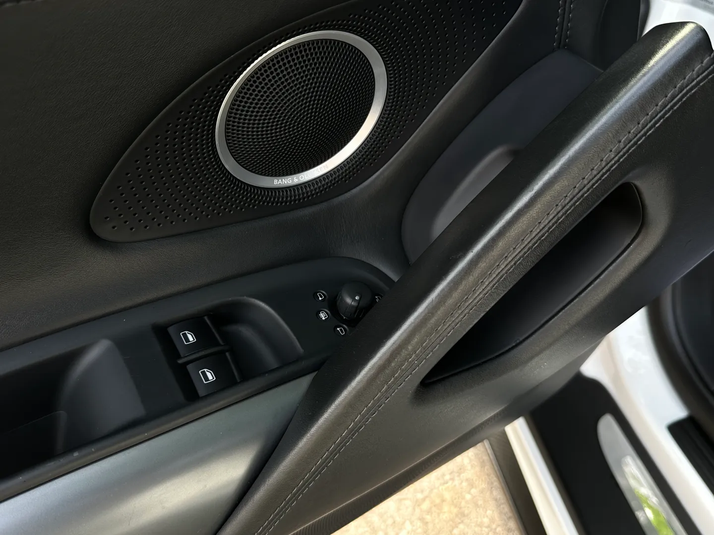 Audi R8 V10 Gated 6 Speed Manual Coupe — photo 44