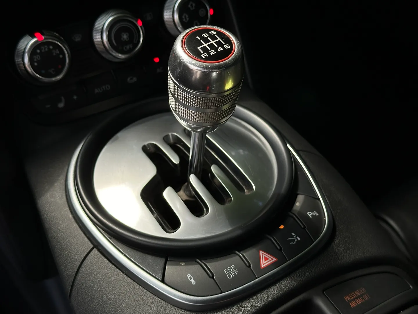 Audi R8 V10 Gated 6 Speed Manual Coupe — photo 46