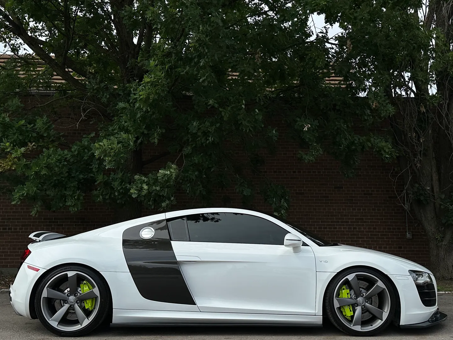 Audi R8 V10 Gated 6 Speed Manual Coupe — photo 76