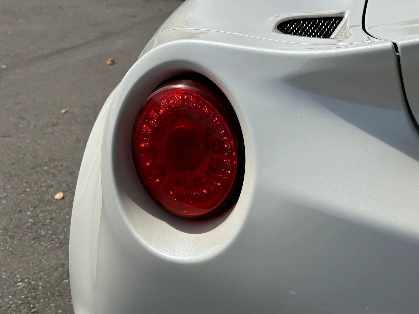 Alfa Romeo 4C Spider — photo 23