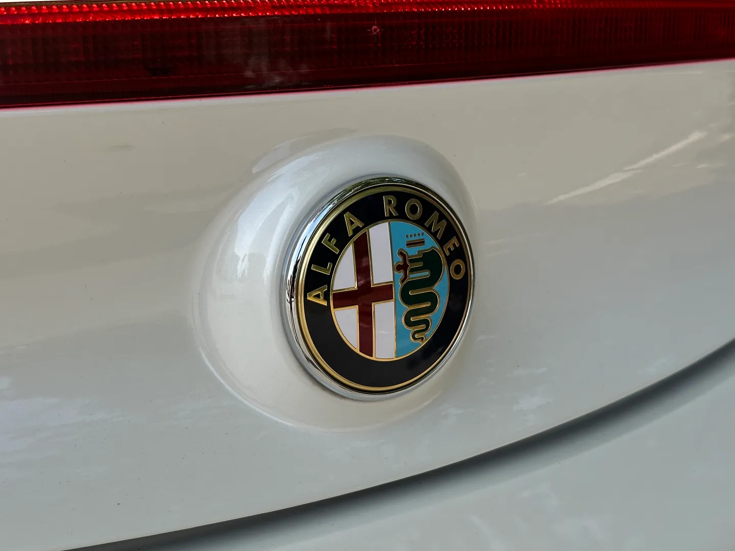 Alfa Romeo 4C Spider — photo 26