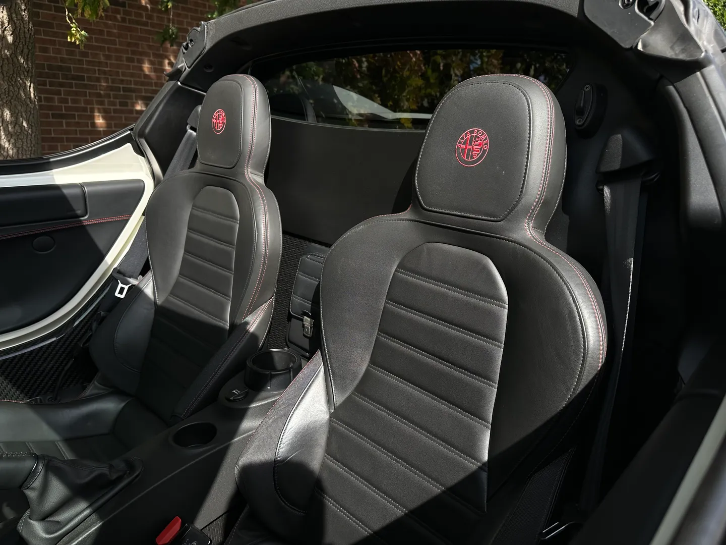Alfa Romeo 4C Spider — photo 73