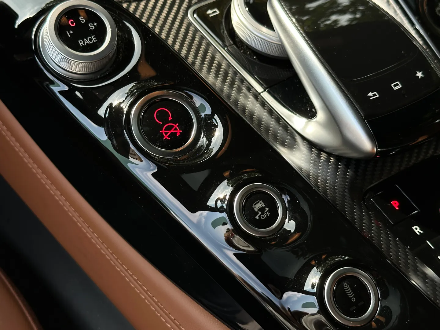 Mercedes Benz AMG GTS Coupe — photo 44