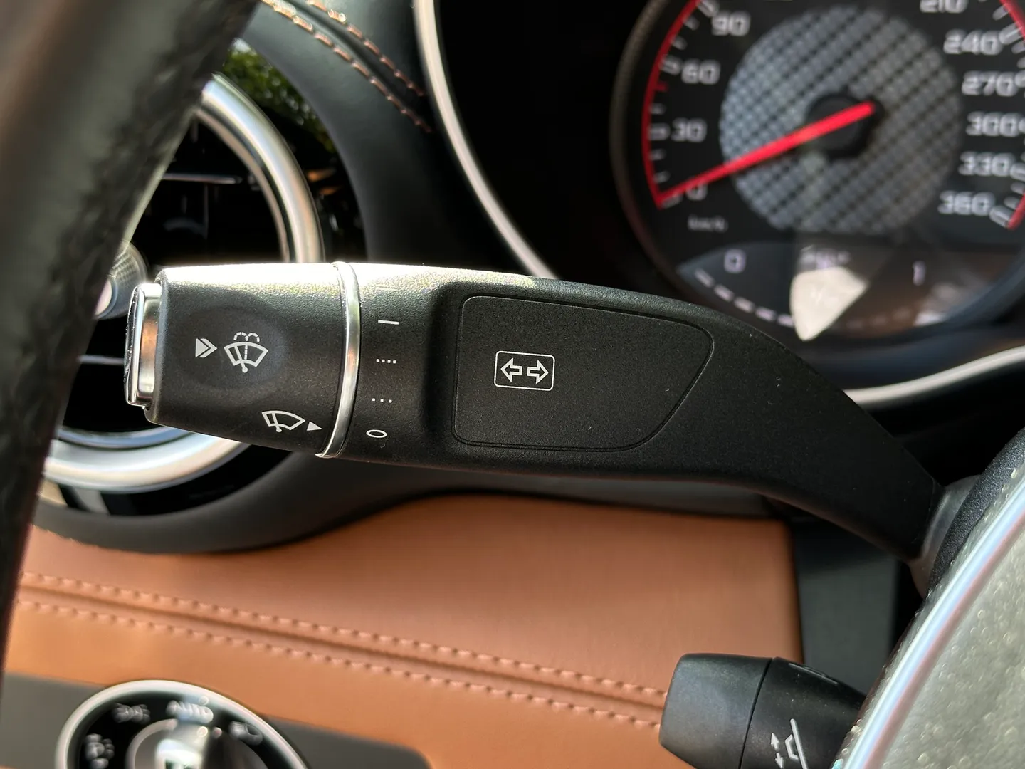 Mercedes Benz AMG GTS Coupe — photo 73