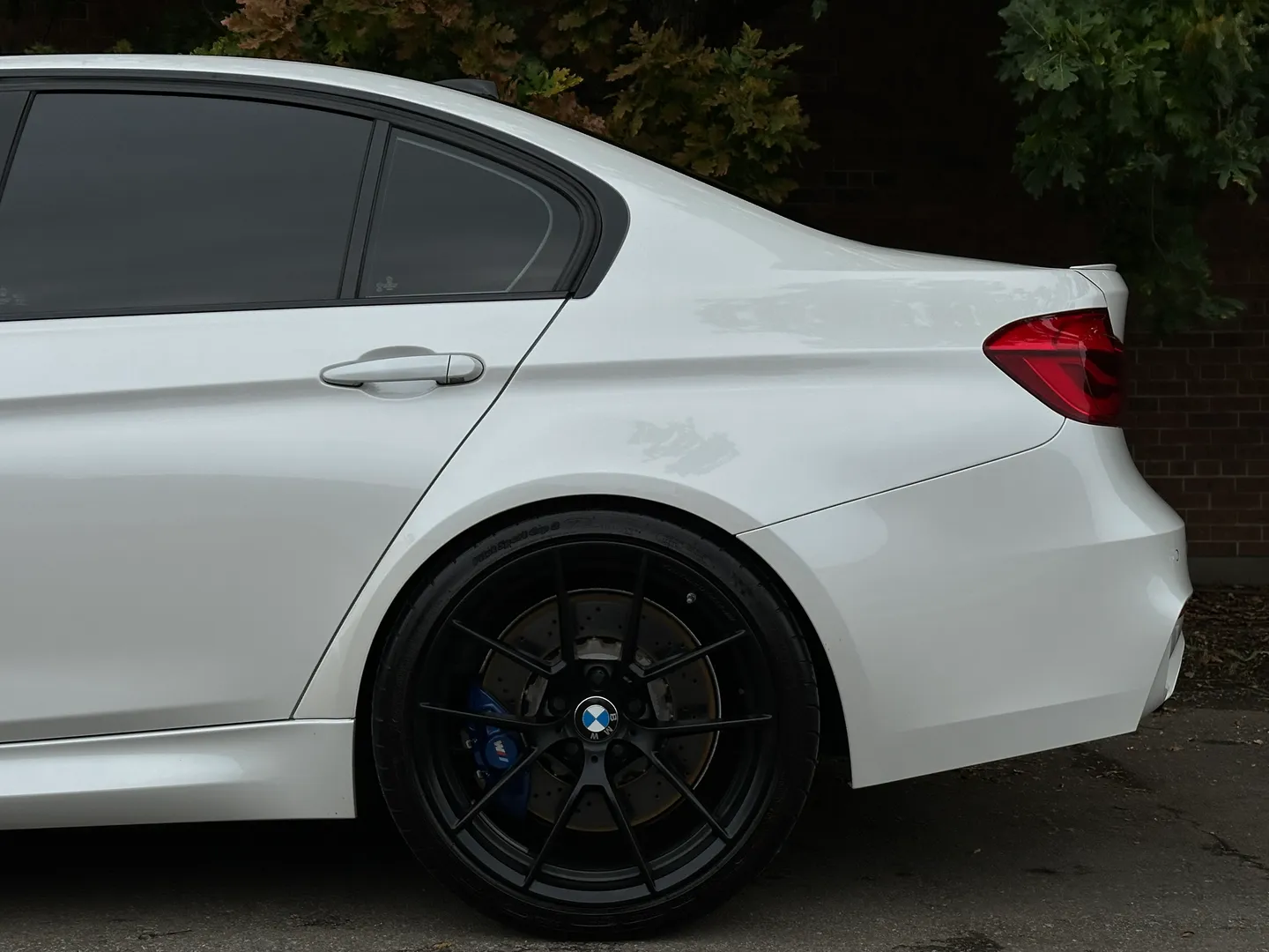 BMW M3 Competition Package — photo 10