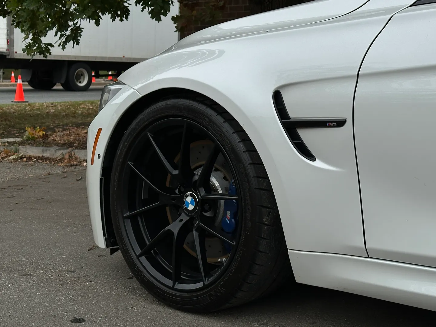 BMW M3 Competition Package — photo 11