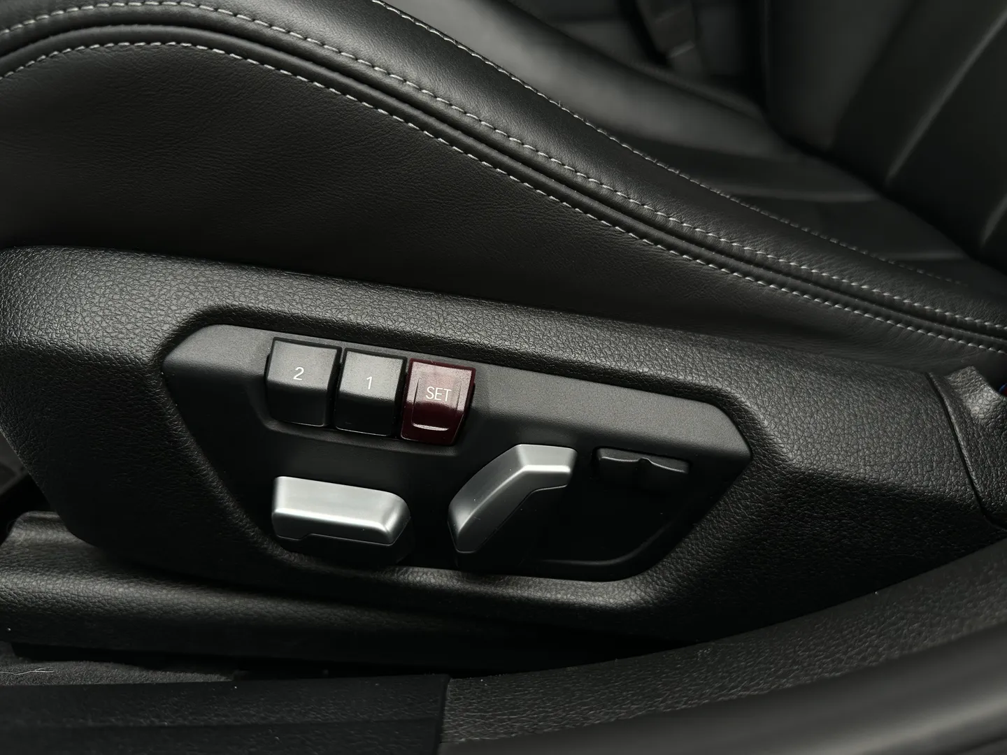 BMW M3 Competition Package — photo 35