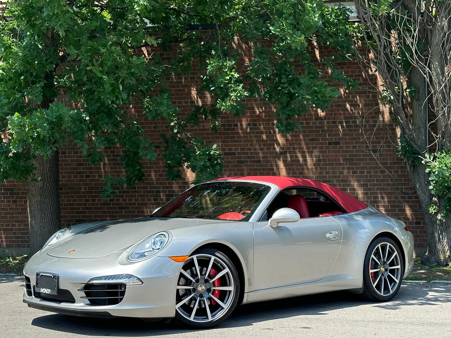 Porsche 911 Carrera S Cabriolet — photo 2