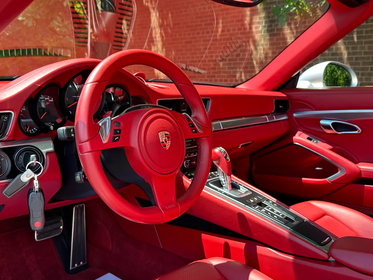Porsche 911 Carrera S Cabriolet — photo 30