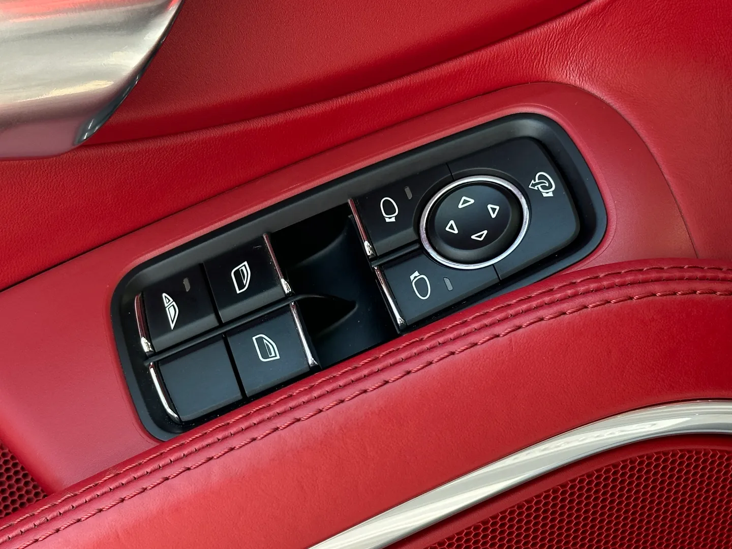 Porsche 911 Carrera S Cabriolet — photo 41