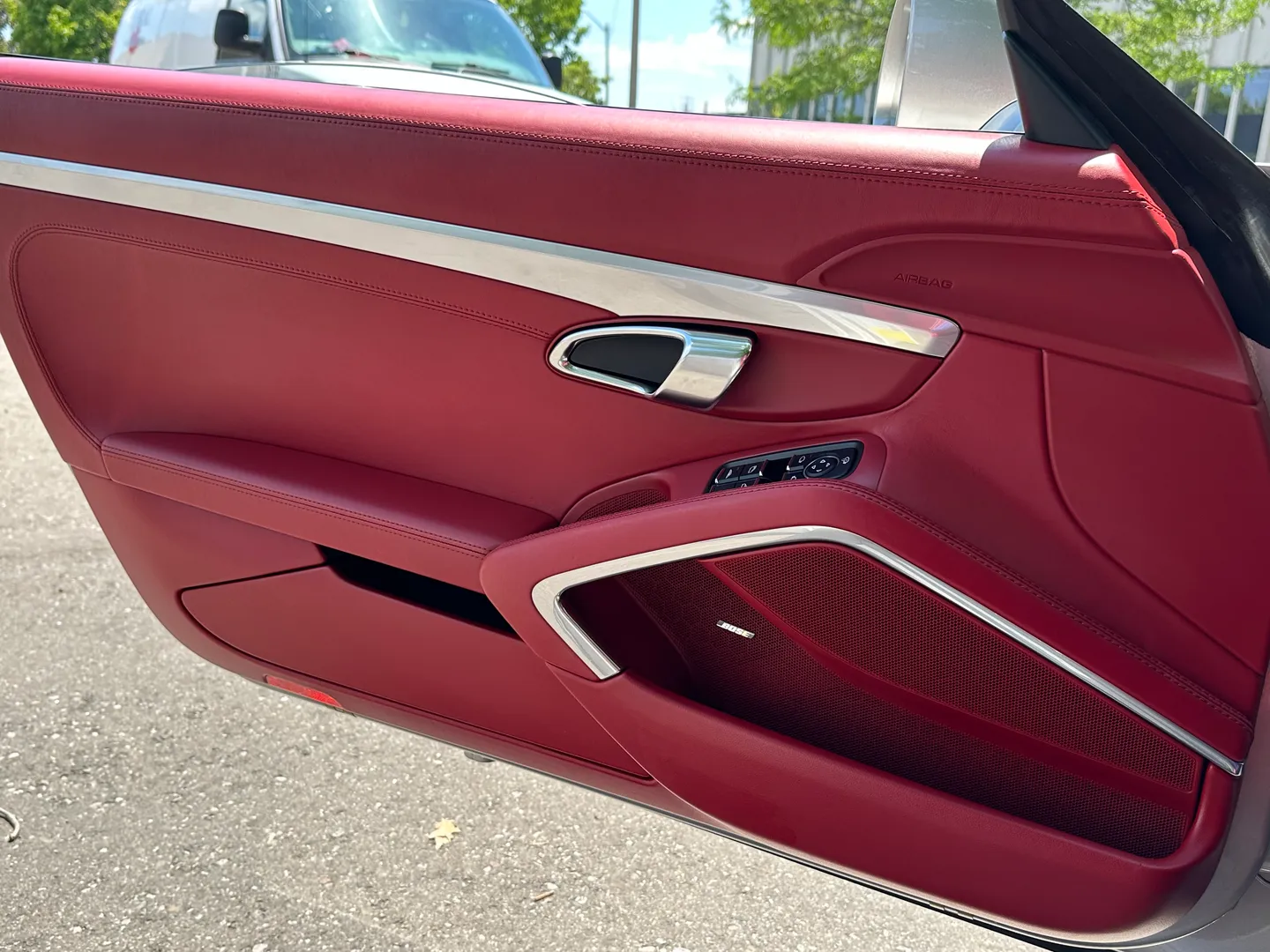 Porsche 911 Carrera S Cabriolet — photo 39