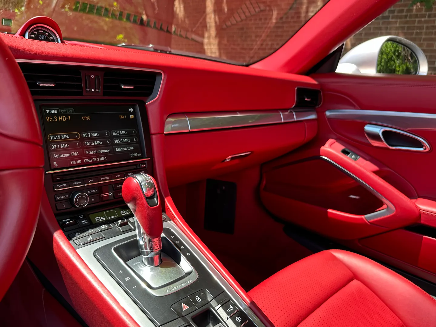 Porsche 911 Carrera S Cabriolet — photo 42