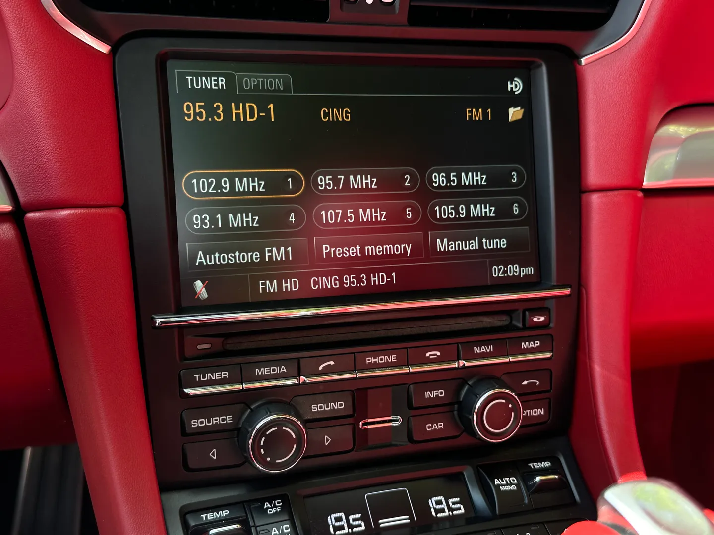 Porsche 911 Carrera S Cabriolet — photo 54