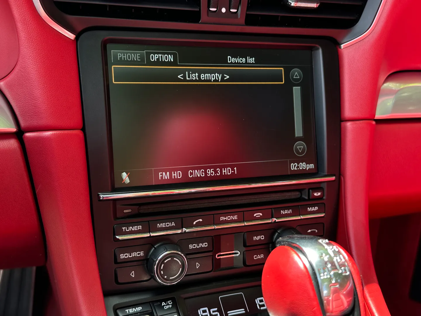 Porsche 911 Carrera S Cabriolet — photo 57