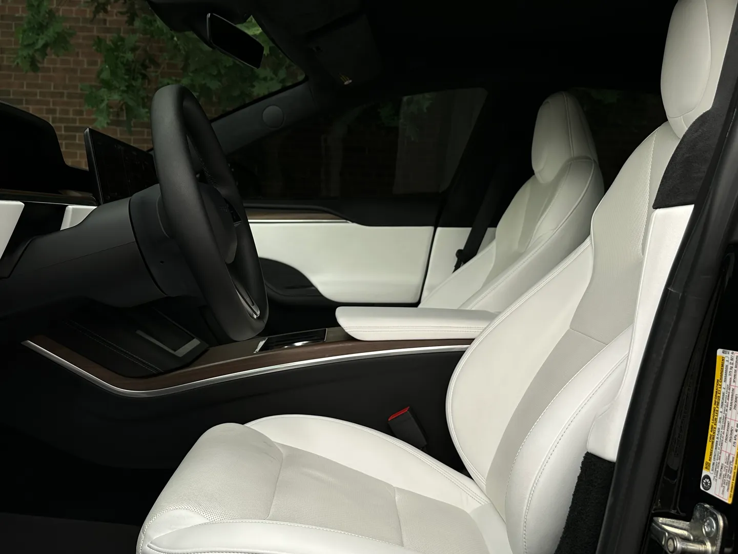 Tesla Model S Long Range — photo 21