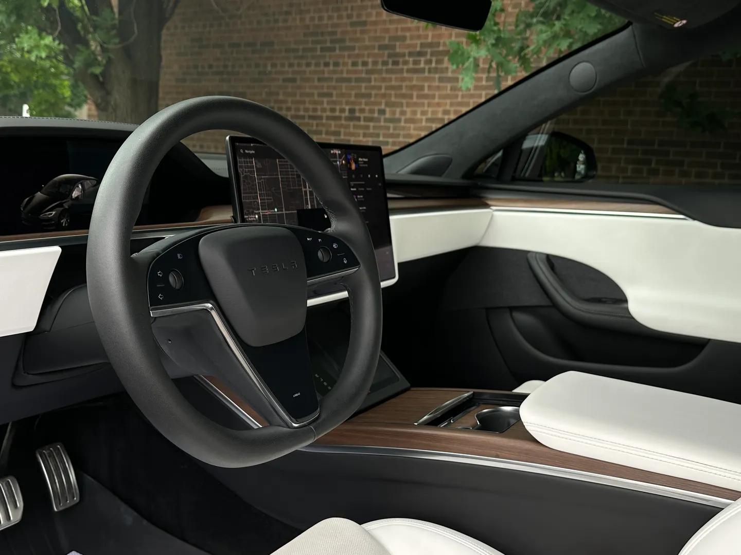 Tesla Model S Long Range — photo 20
