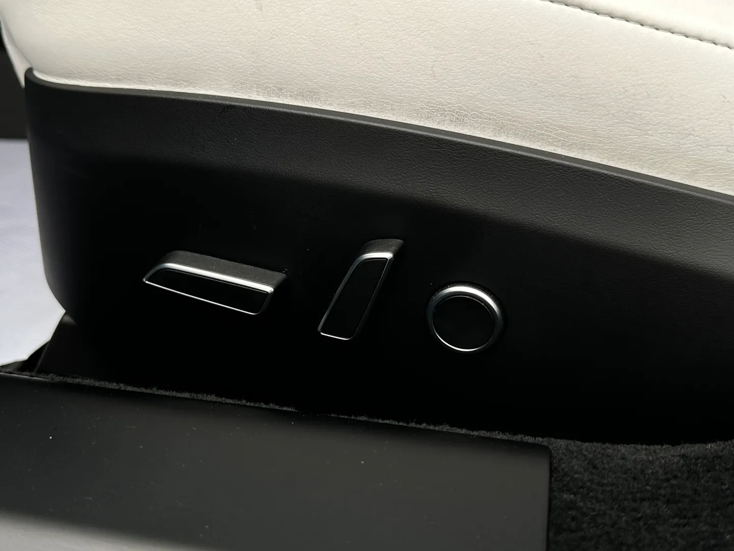 Tesla Model S Long Range — photo 23