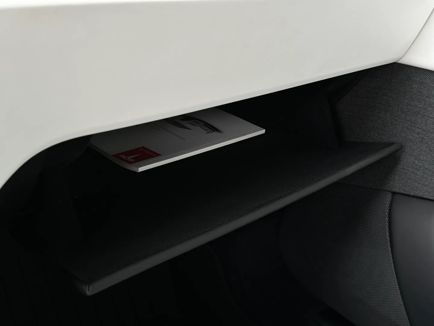 Tesla Model S Long Range — photo 32