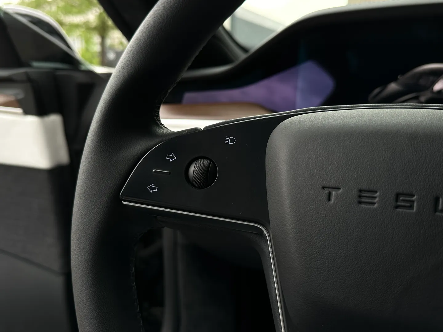 Tesla Model S Long Range — photo 38