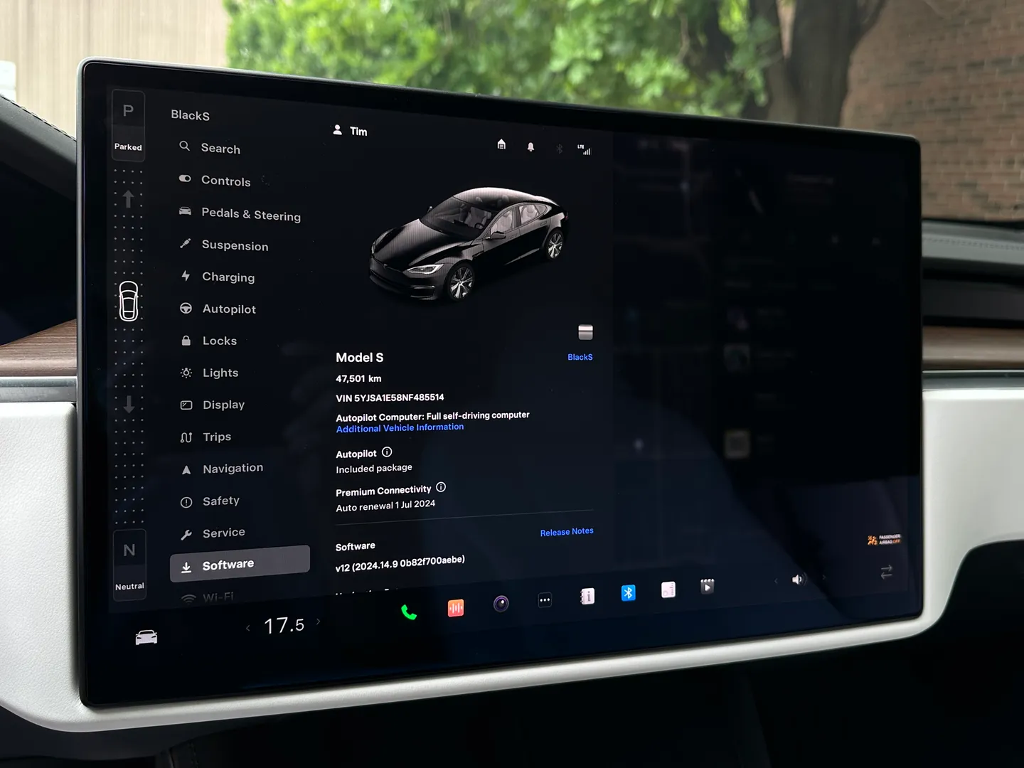 Tesla Model S Long Range — photo 47