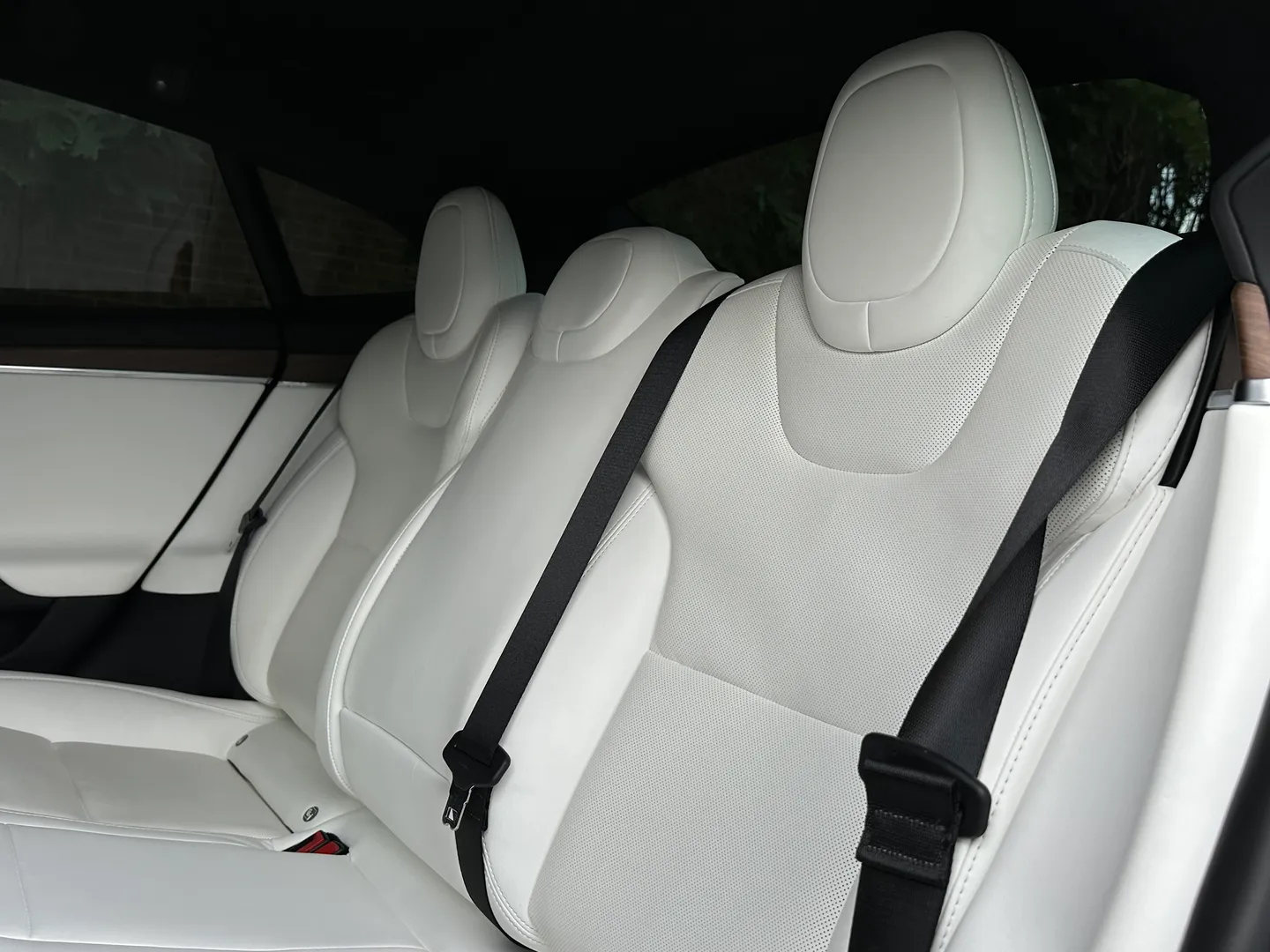 Tesla Model S Long Range — photo 60