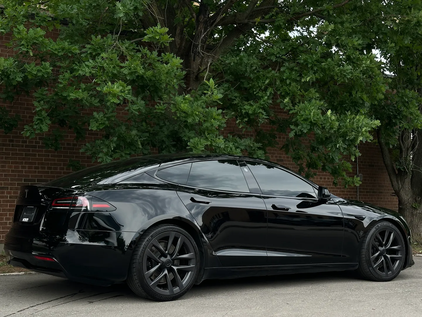 Tesla Model S Long Range — photo 64