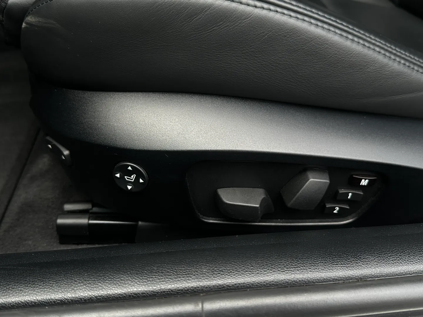 2013 BMW M3 — photo 37