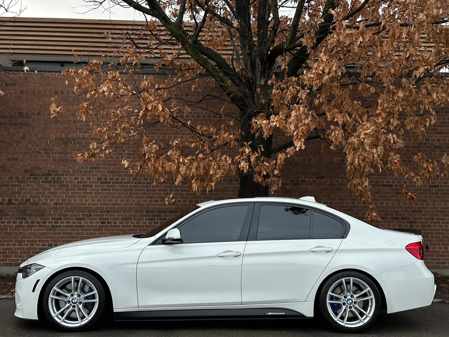 2017 BMW 340I — photo 10
