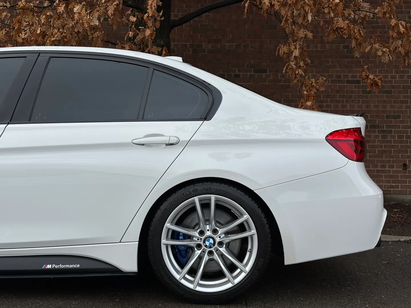 2017 BMW 340I — photo 12