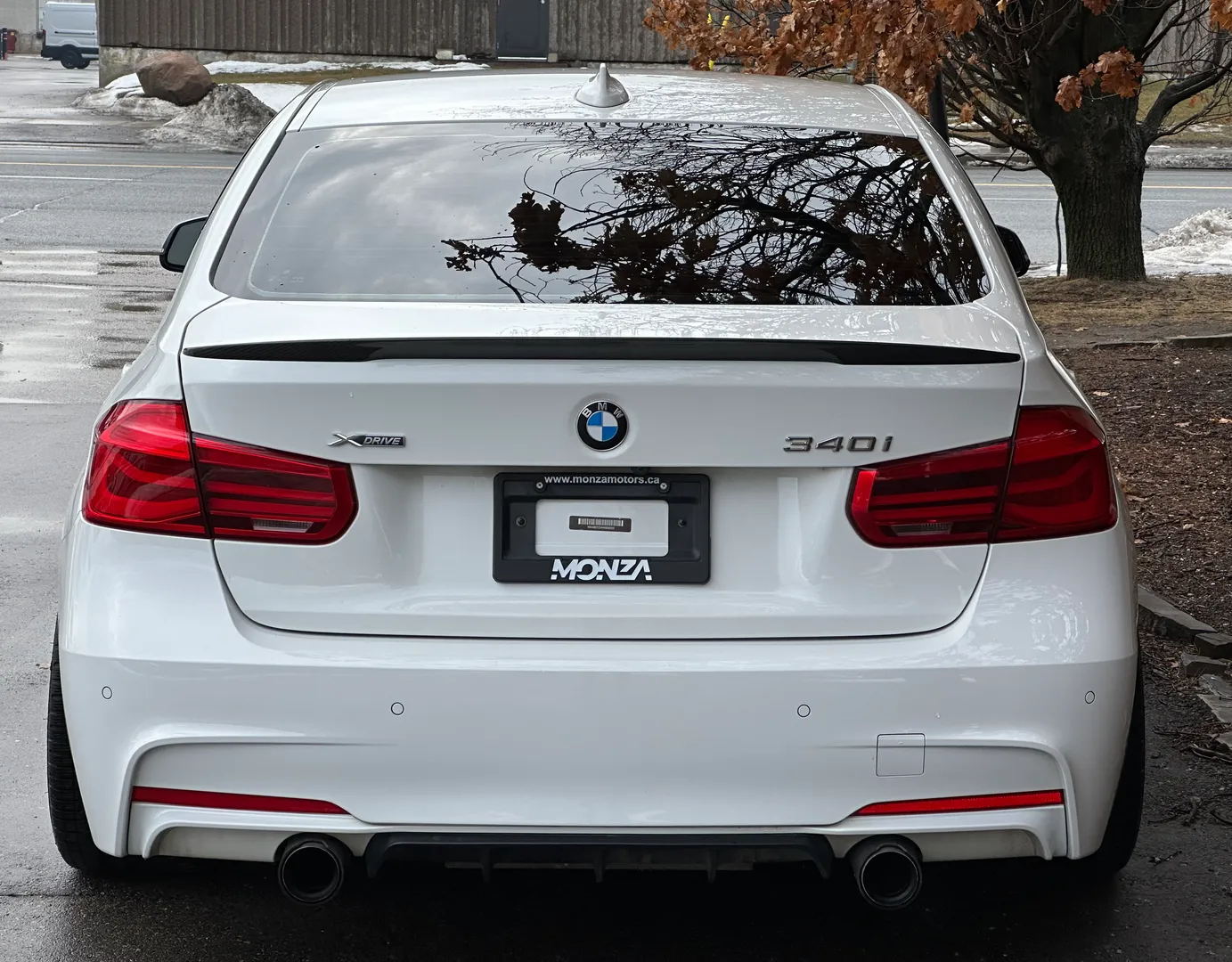 2017 BMW 340I — photo 23