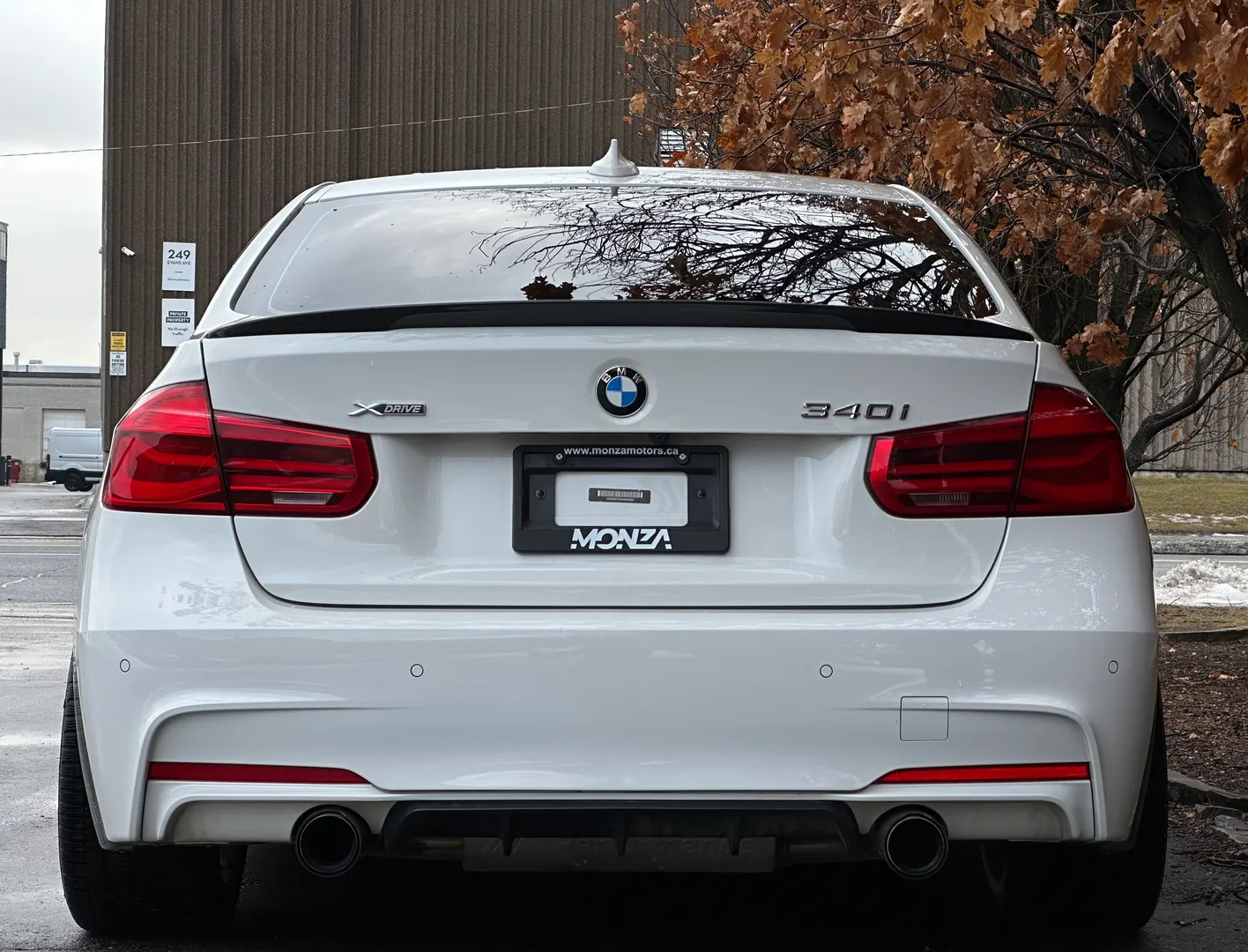 2017 BMW 340I — photo 24