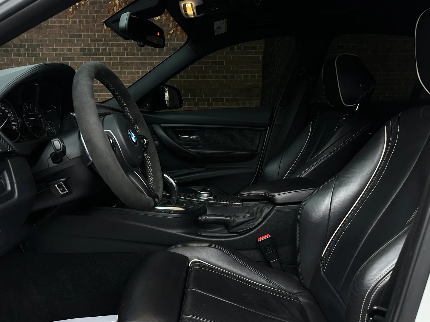 2017 BMW 340I — photo 36