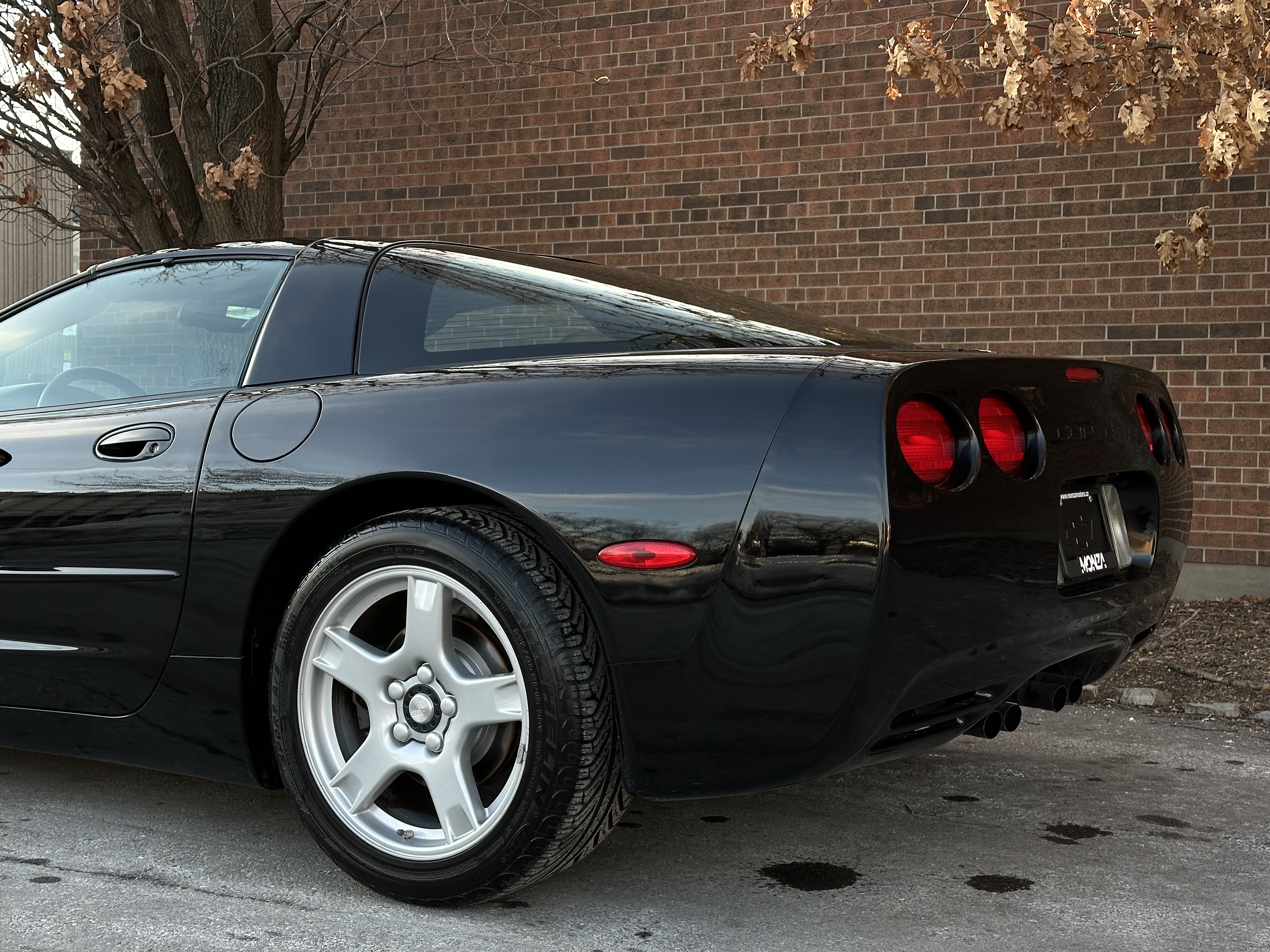 Chevrolet Corvette Coupe  — photo 21