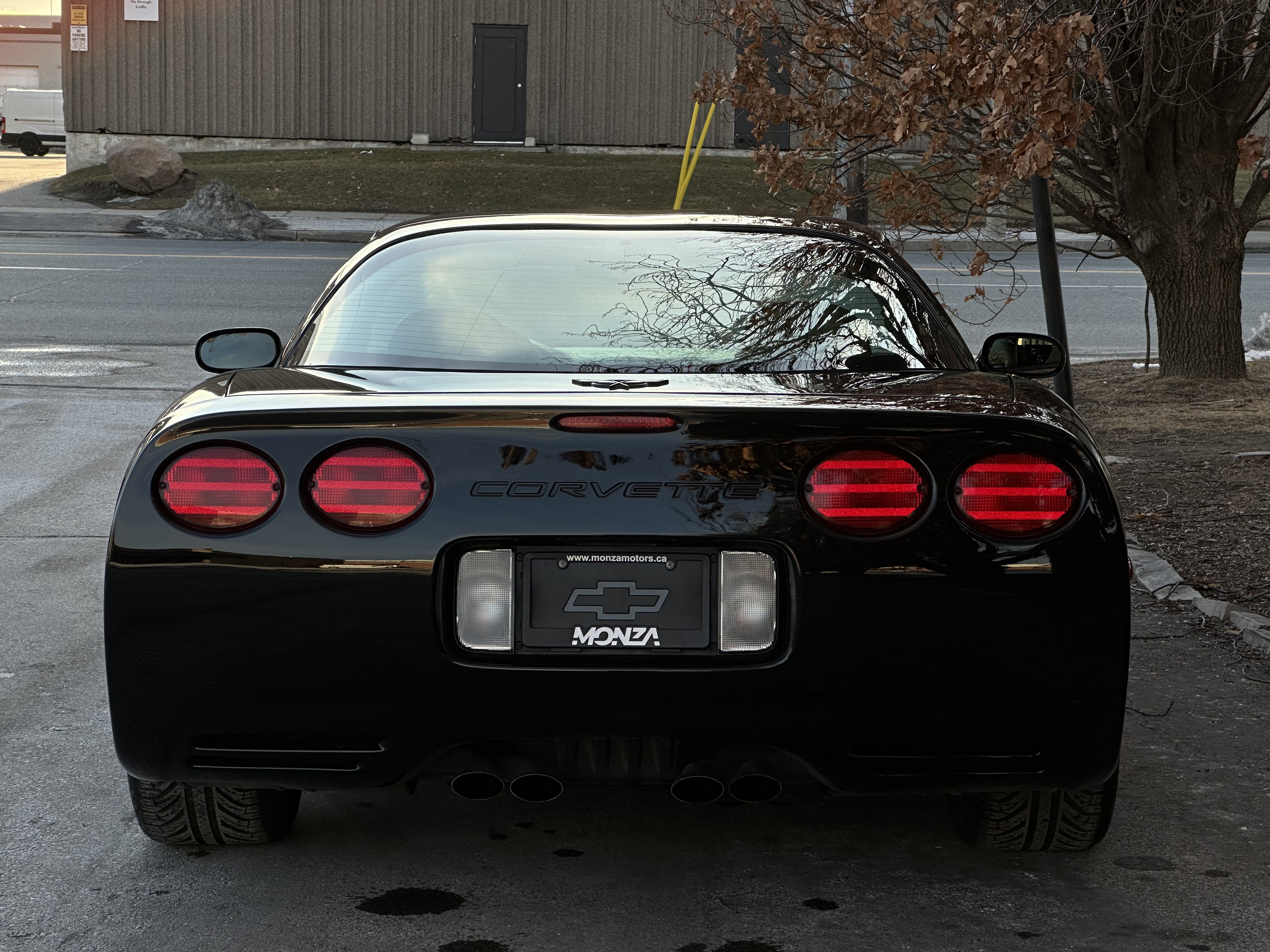 Chevrolet Corvette Coupe  — photo 22