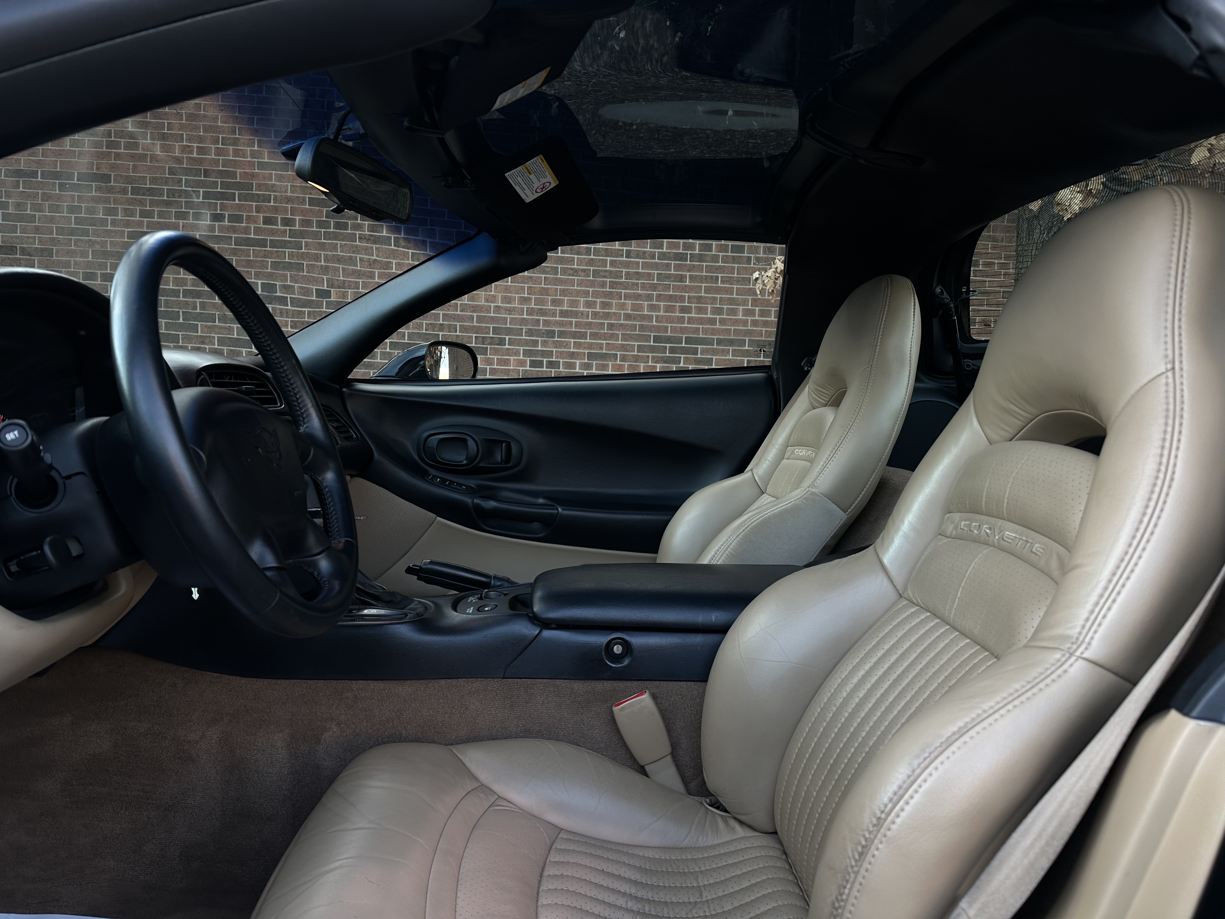 Chevrolet Corvette Coupe  — photo 35
