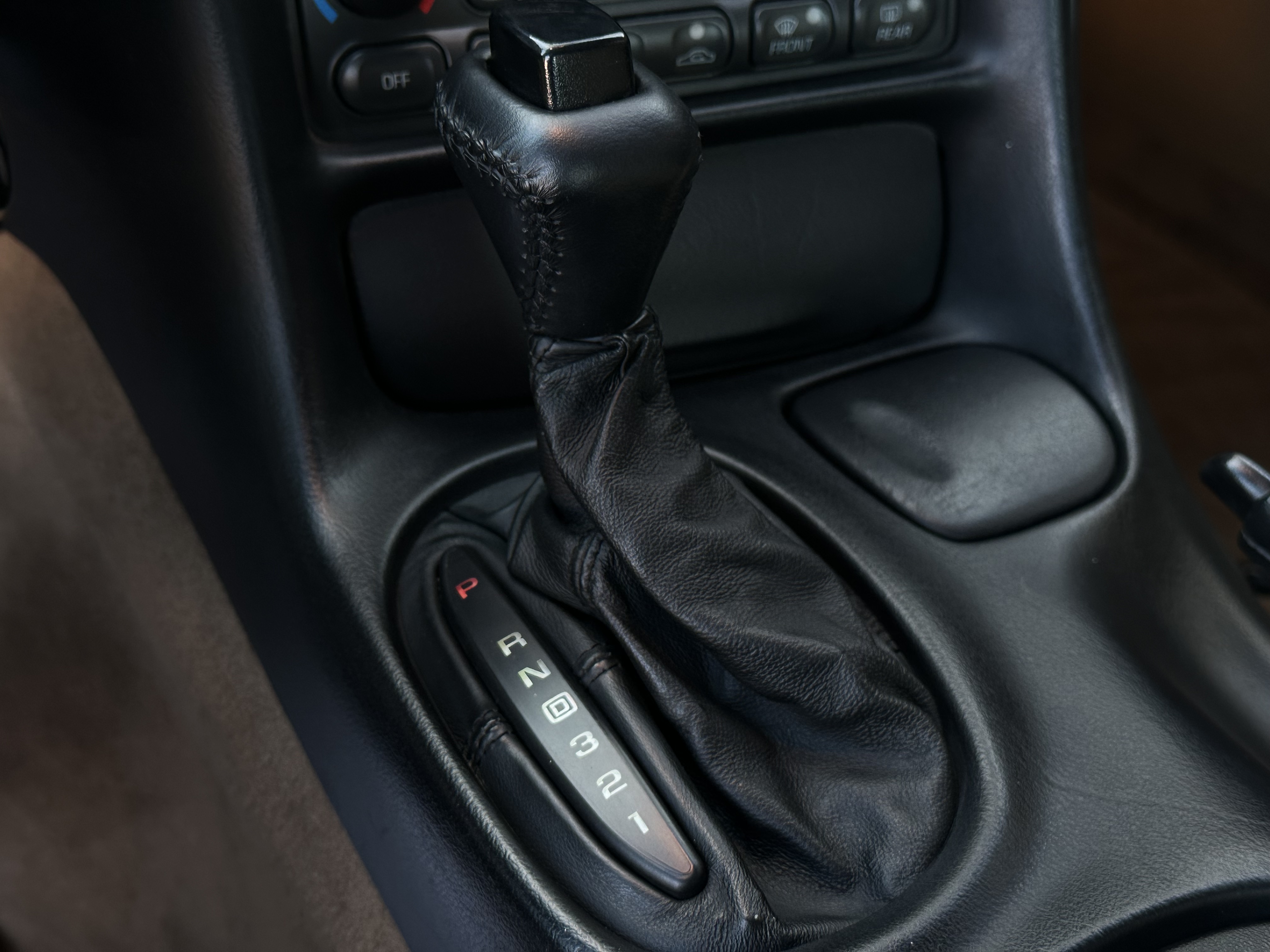 Chevrolet Corvette Coupe  — photo 45